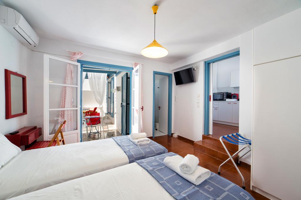 Fivos Apartments Aliki  Bagian luar foto